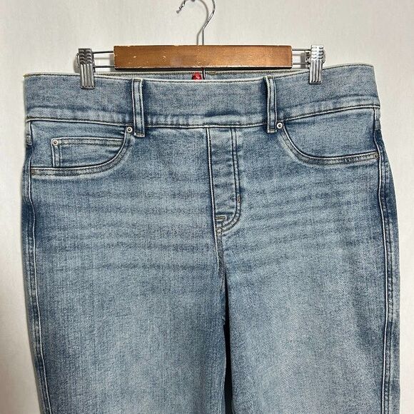 Spanx Women's Kick Flare Jeans 1X Petite Blue Vintage Indigo Pull On Shapewear - Picture 4 of 8